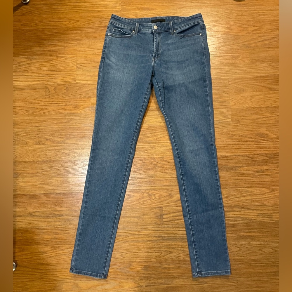 Uniqlo stretch skinny jeans — size 29